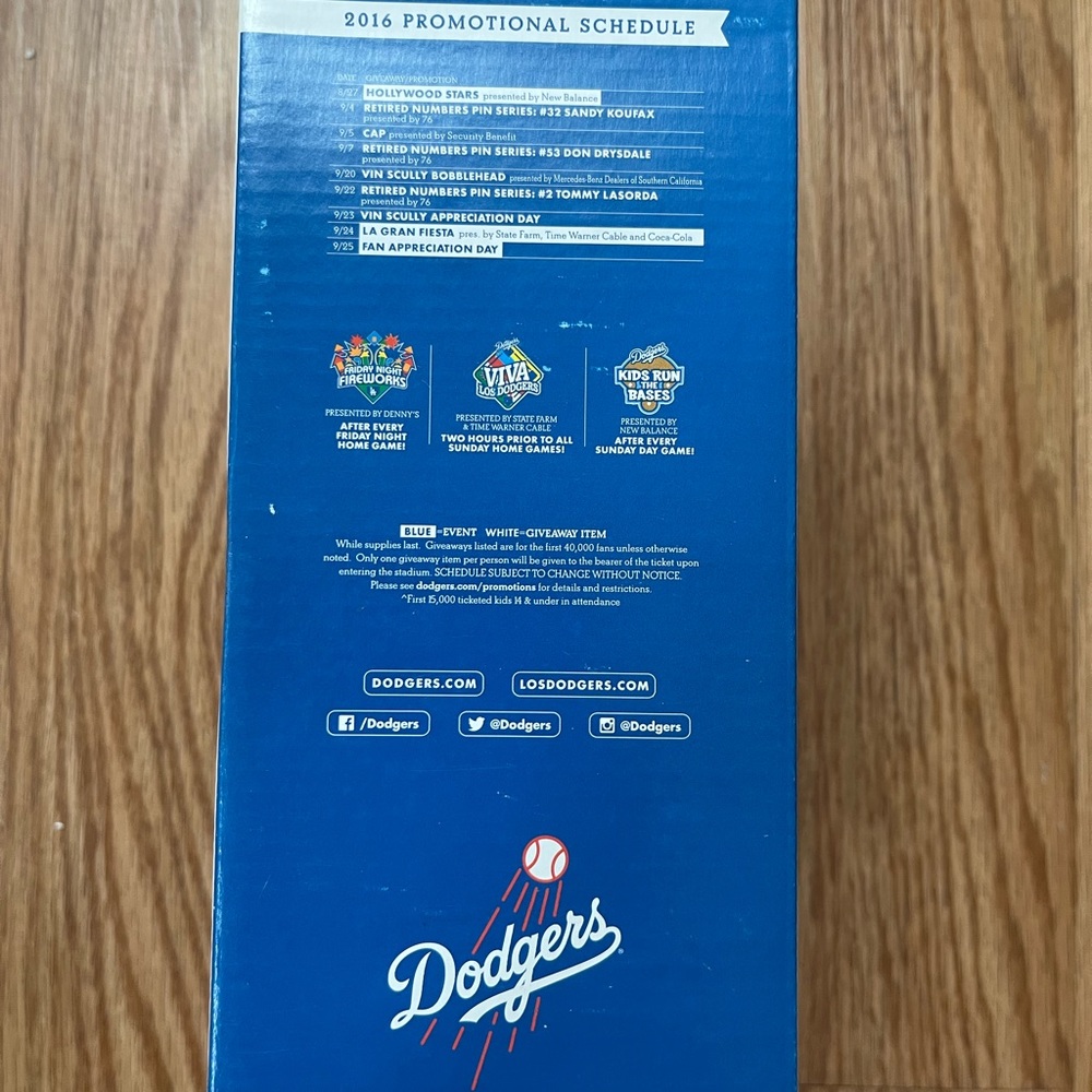 Bobblehead - Picture 13 of 16